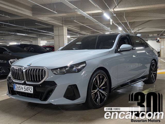 BMW 5-Series 530i xDrive M Sport — пробег 6 304 км — фото 1 из 5