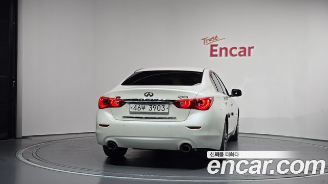 Infiniti Q50 3.5 Hybrid Smart Package — пробег 217 759 км — фото 4 из 5