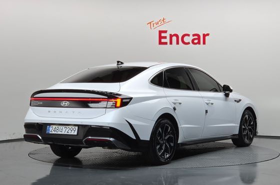 Hyundai Sonata 2.0 Premium — пробег 29 578 км — фото 2 из 5