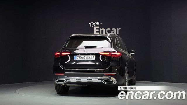 Mercedes-Benz GLC-Class GLC220 d 4MATIC — пробег 3 750 км — фото 4 из 5