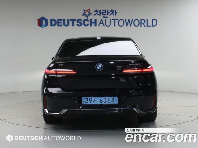 BMW i7 eDrive 50 M Sport — пробег 93 000 км — фото 4 из 5