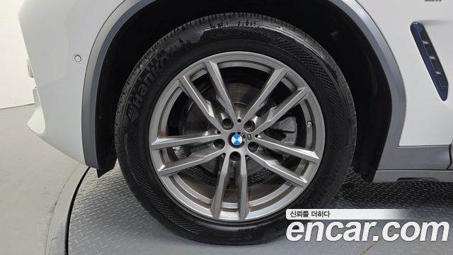 BMW X4 xDrive20i M Sport X — пробег 70 367 км — фото 5 из 5