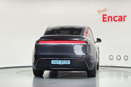 Tesla Model Y RWD — пробег 6 751 км — фото 4 из 5