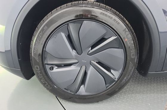 Tesla Model Y RWD — пробег 6 751 км — фото 5 из 5