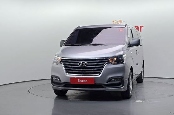 Hyundai Starex Van 3-Seater Smart — пробег 55 305 км — фото 3 из 5