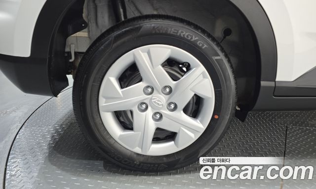 Hyundai Venue 1.6 Smart — пробег 1 389 км — фото 5 из 5