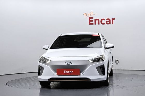 Hyundai Ioniq Q — пробег 132 216 км — фото 3 из 5