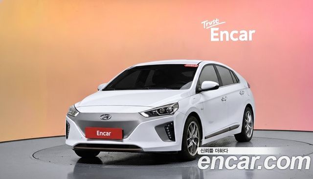 Hyundai Ioniq Q — пробег 132 216 км — фото 1 из 5