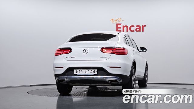 Mercedes-Benz GLC-Class GCL300 4MATIC Coupe — пробег 32 851 км — фото 4 из 5