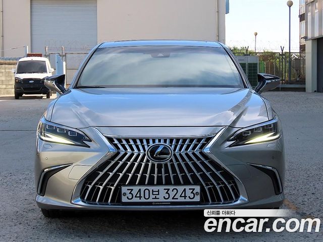 Lexus ES Executive — пробег 129 216 км — фото 1 из 5