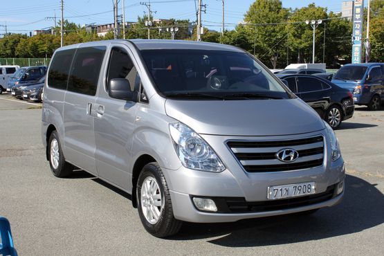 Hyundai Starex 12-Seater Wagon Smart — пробег 124 123 км — фото 3 из 5