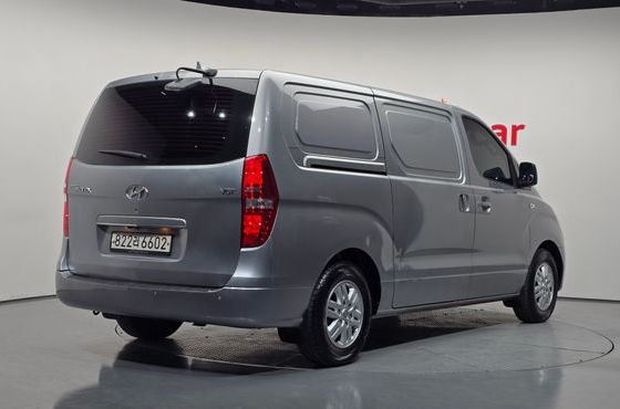 Hyundai Starex 3-Seater VAN Smart — пробег 201 645 км — фото 2 из 5