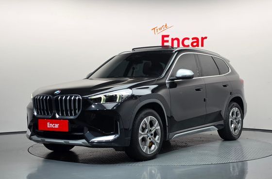 BMW X1 sDrive 20i xLine — пробег 53 260 км — фото 1 из 5