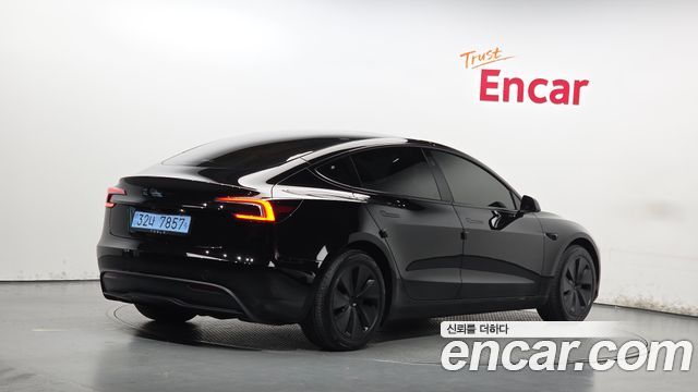 Tesla Model 3 RWD — пробег 14 235 км — фото 2 из 5