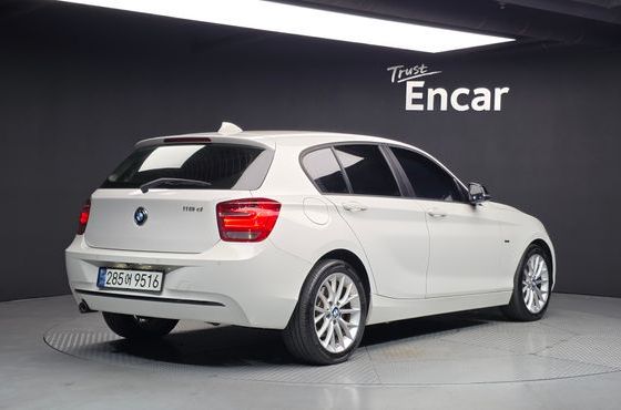 BMW 1-Series 118d Sport 5Door — пробег 216 560 км — фото 2 из 5