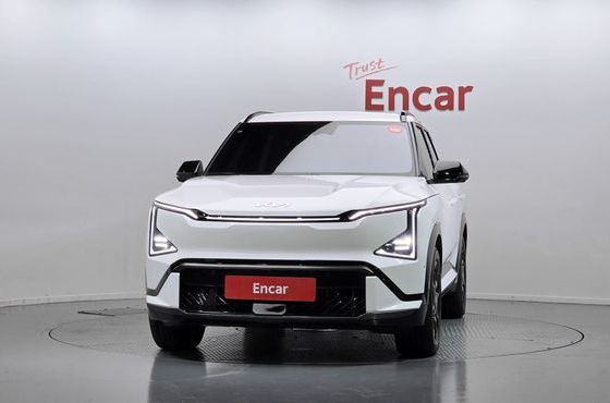 Kia EV5 Long Range 2WD GT Line — пробег 1 888 км — фото 3 из 5
