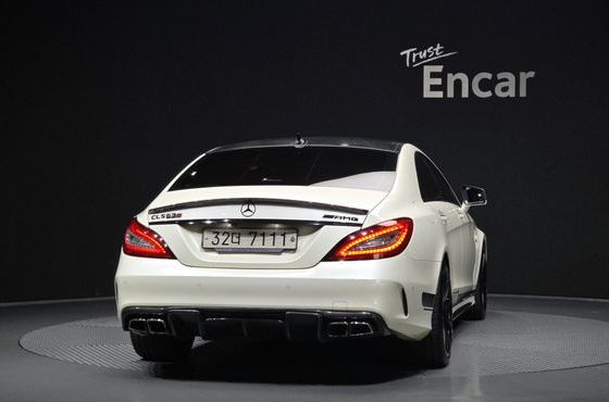 Mercedes-Benz CLS-Class CLS63 AMG 4MATIC — пробег 132 800 км — фото 4 из 5