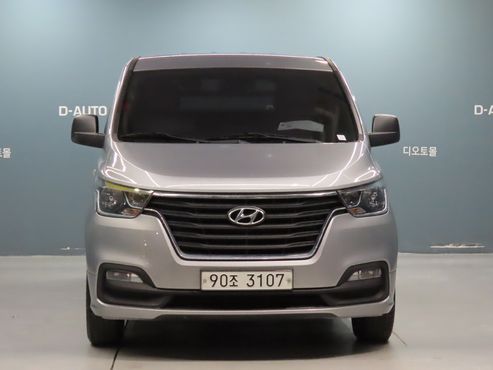 Hyundai Starex Van 3-Seater Smart — пробег 52 485 км — фото 2 из 5