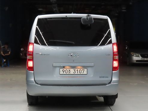 Hyundai Starex Van 3-Seater Smart — пробег 52 485 км — фото 3 из 5