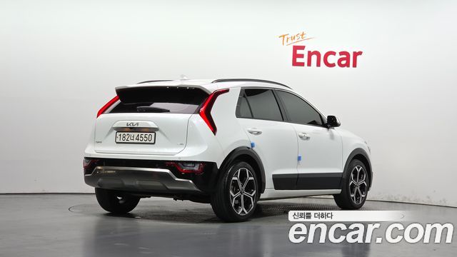 Kia Niro Trendy — пробег 95 498 км — фото 2 из 5