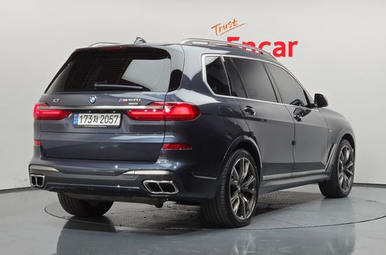 BMW X7 M50i 6STR — пробег 70 008 км — фото 2 из 5