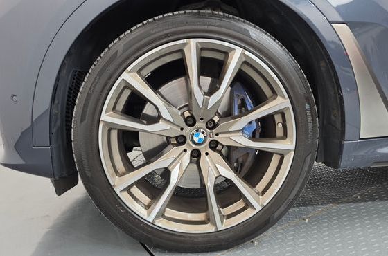 BMW X7 M50i 6STR — пробег 70 008 км — фото 5 из 5