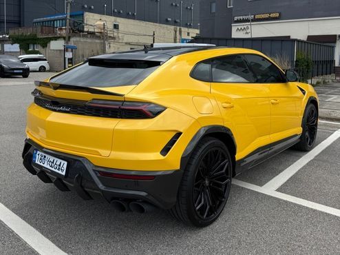 Lamborghini Urus 4.0 V8 SE — пробег 2 500 км — фото 2 из 5