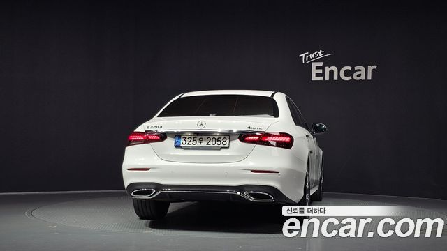 Mercedes-Benz E-Class из Кореи Encar