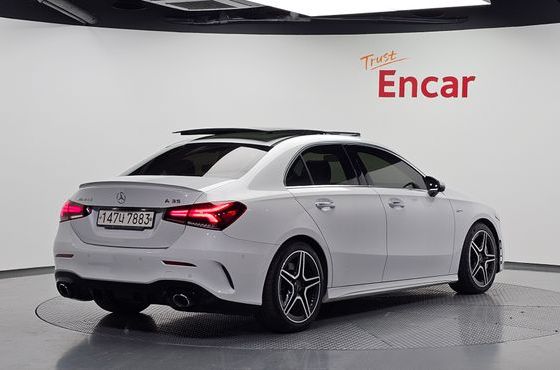 Mercedes-Benz A-Class AMG A35 4MATIC Sedan — пробег 74 833 км — фото 2 из 5