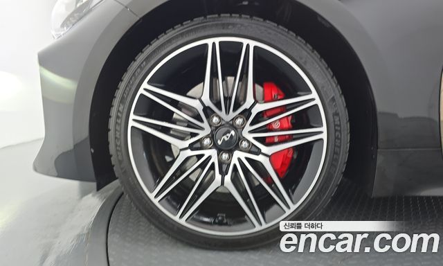 Kia Stinger из Кореи Encar