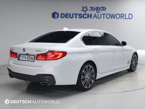 BMW 5-Series 530i xDrive M Sport Package Plus — пробег 184 128 км — фото 2 из 5