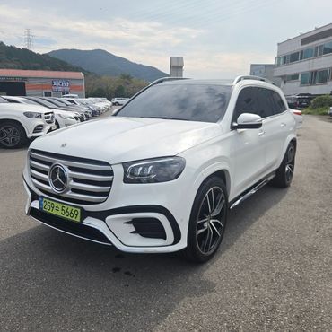 Mercedes-Benz GLS-Class GLS580 4MATIC — пробег 63 000 км — фото 1 из 5