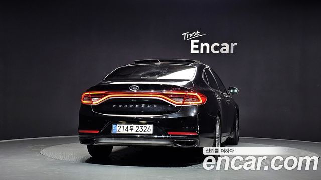 Hyundai Grandeur из Кореи Encar
