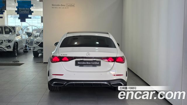 Mercedes-Benz E-Class E200 AMG Line — пробег 1 090 км — фото 4 из 5