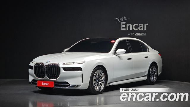 BMW 7-Series 740i sDrive Design Pure Excellence — пробег 29 071 км — фото 1 из 5