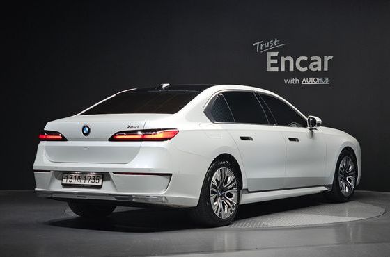 BMW 7-Series 740i sDrive Design Pure Excellence — пробег 29 071 км — фото 2 из 5
