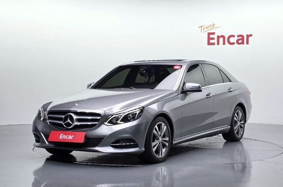 Mercedes-Benz E-Class E220 Bluetec Avantgarde — пробег 72 543 км — фото 1 из 5
