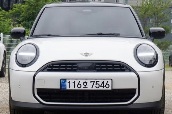 Mini Cooper 5Door Classic — пробег 11 600 км — фото 1 из 5