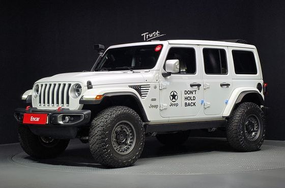 Jeep Wrangler 2.0 Overland Power Top 4Door — пробег 17 369 км — фото 1 из 5