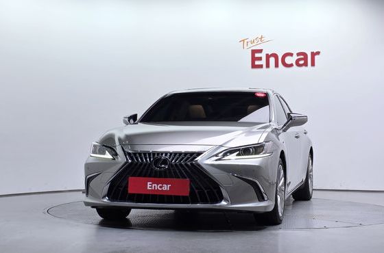 Lexus ES Luxury Plus — пробег 103 716 км — фото 3 из 5