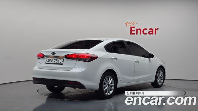 Kia K3 из Кореи Encar