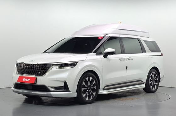 Kia Carnival Gasoline 9-Seater Hi-Limousine Signature — пробег 64 398 км — фото 1 из 5