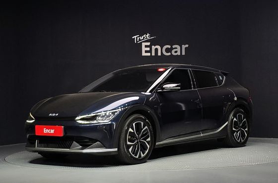 Kia EV6 Standard 4WD Air — пробег 122 876 км — фото 1 из 5
