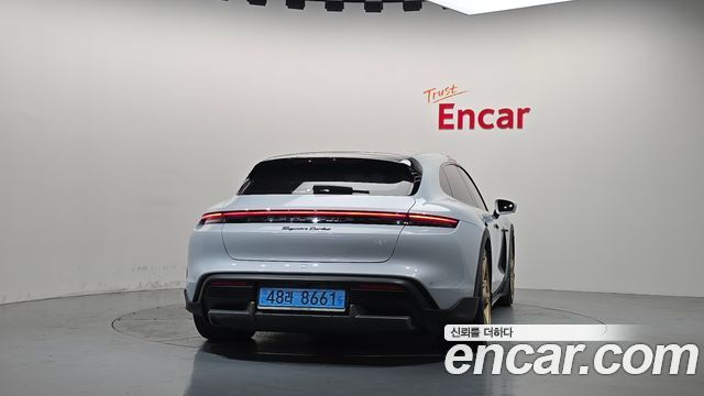 Porsche Taycan Turbo Cross Turismo — пробег 29 006 км — фото 4 из 5