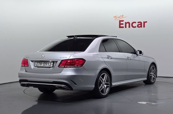 Mercedes-Benz E-Class E350 BlueTec 4MATIC — пробег 64 588 км — фото 2 из 5