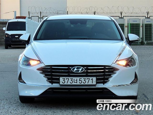Hyundai Sonata 2.0 Smart — пробег 123 157 км — фото 1 из 5
