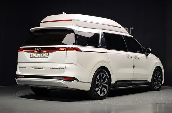 Kia Carnival Gasoline 7-Seater Hi-Limousine Signature — пробег 71 332 км — фото 2 из 5