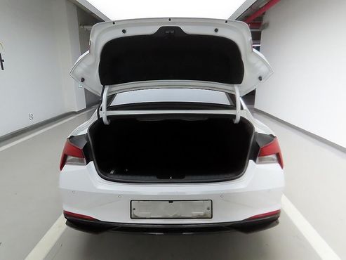 Hyundai AVANTE Smart — пробег 68 132 км — фото 5 из 5