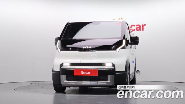 Kia PV5 Passenger 5 Seater Plus — пробег 9 838 км — фото 3 из 5