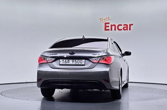 Hyundai Sonata 2.0 Premier — пробег 131 665 км — фото 4 из 5